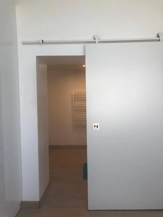 Appartement paisible proche centre ville Bron France