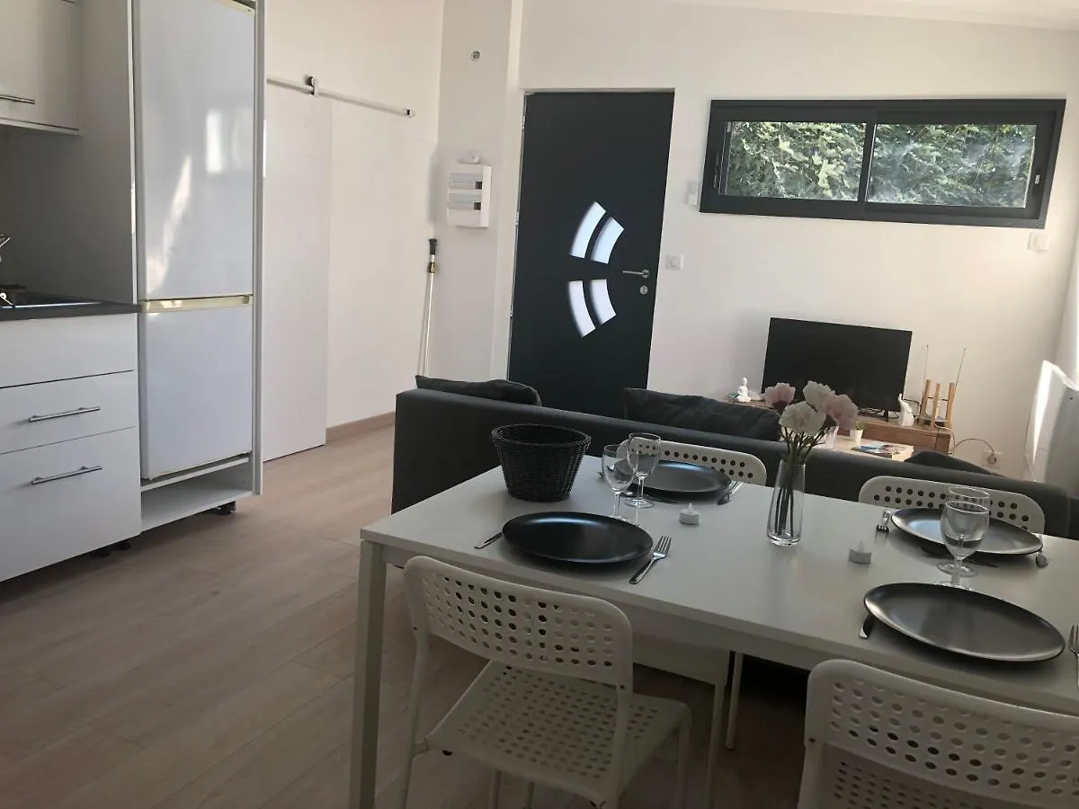 Appartement paisible proche centre ville Bron